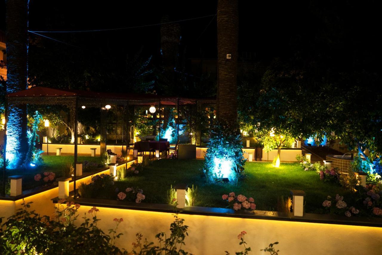 No2 Hotel By Suekrue Adalar Exterior photo